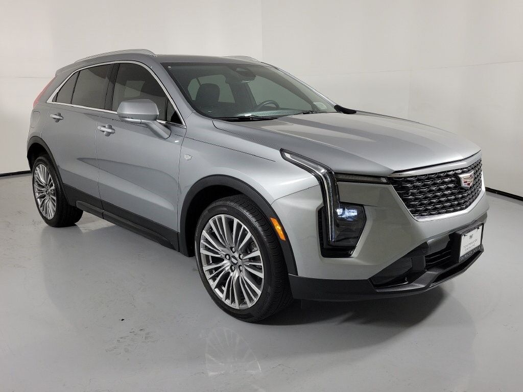 2024 Cadillac XT4 — photo 1 of 7