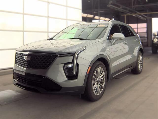 2024 Cadillac XT4 Premium Luxury — photo 1 of 26