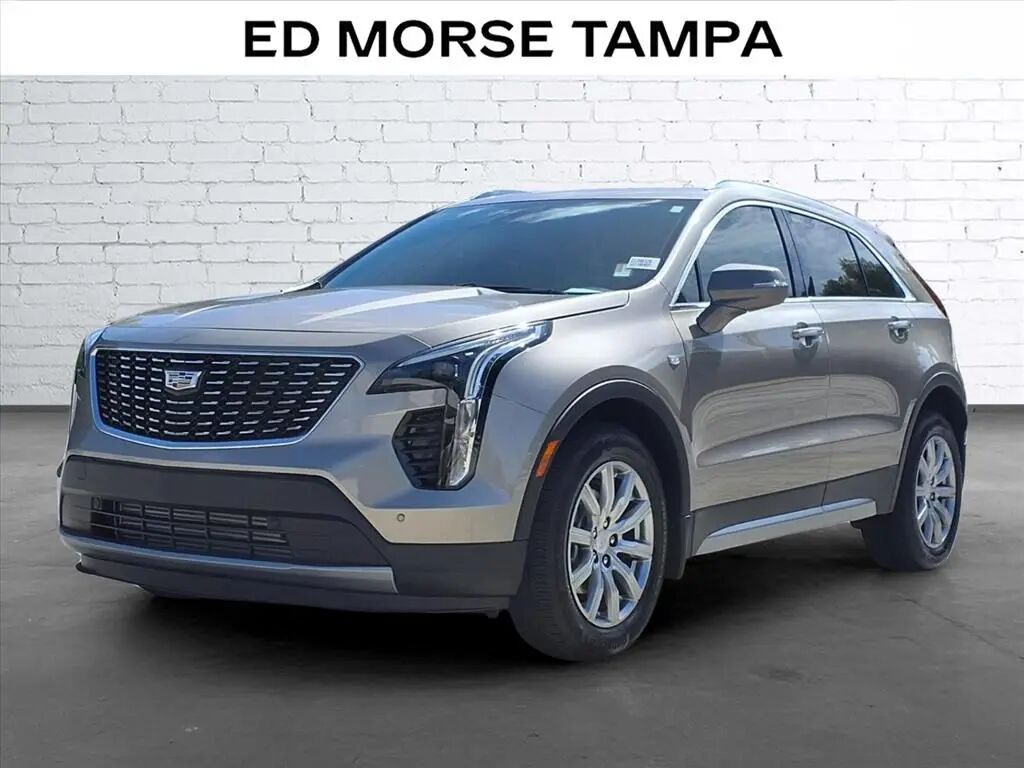 2023 Cadillac XT4 Premium Luxury — photo 1 of 13
