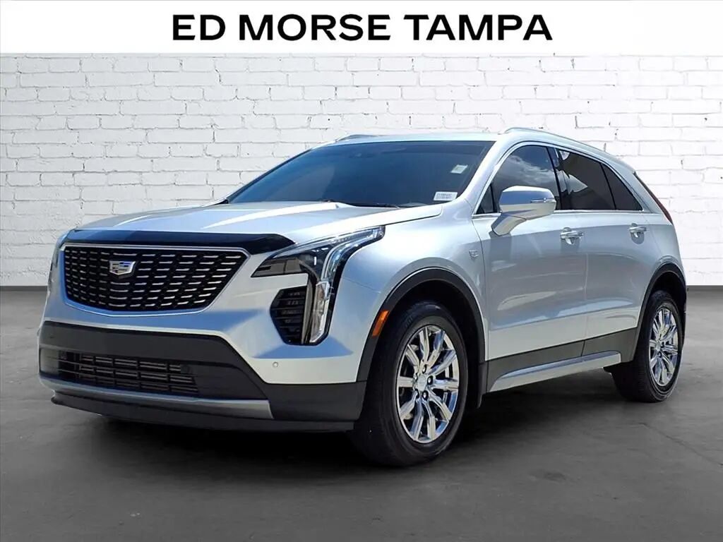 2021 Cadillac XT4 Premium Luxury — photo 1 of 13
