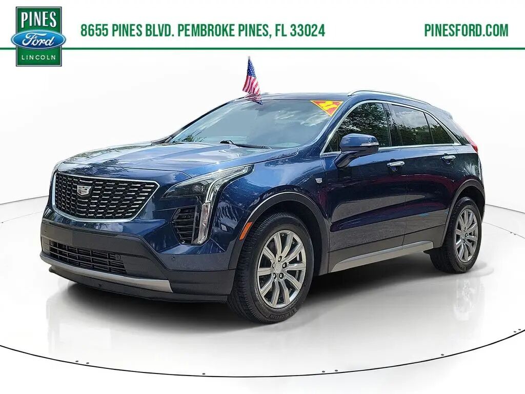 2021 Cadillac XT4 Premium Luxury — photo 1 of 26