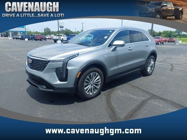 2025 Cadillac XT4 Premium Luxury
