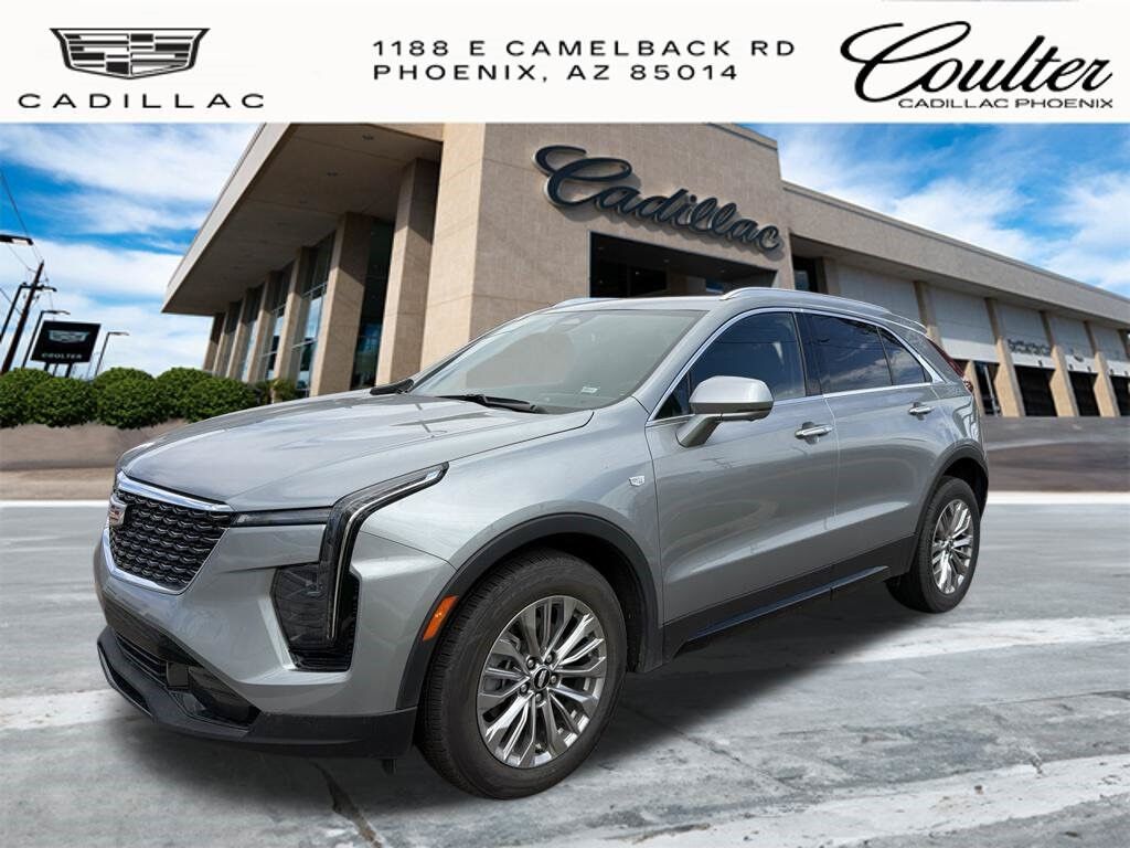 2025 Cadillac XT4 — photo 1 of 7