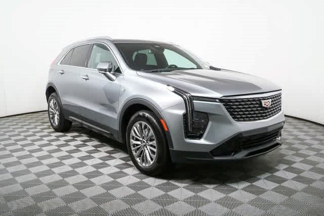 2024 Cadillac XT4 — photo 1 of 7