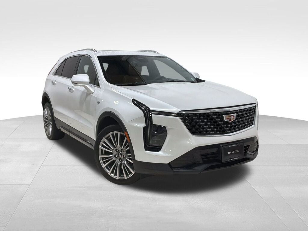2024 Cadillac XT4 — photo 1 of 7
