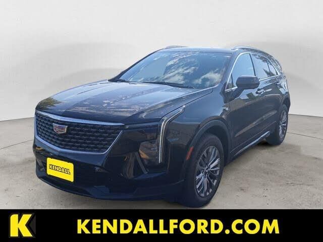 2025 Cadillac XT4 Premium Luxury — photo 1 of 27