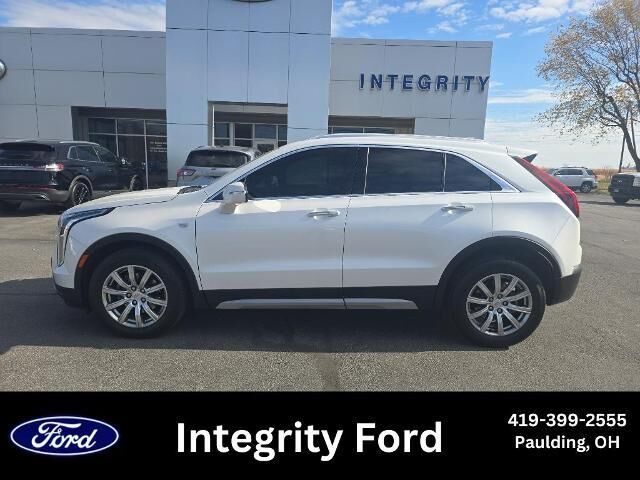 2022 Cadillac XT4 Premium Luxury
