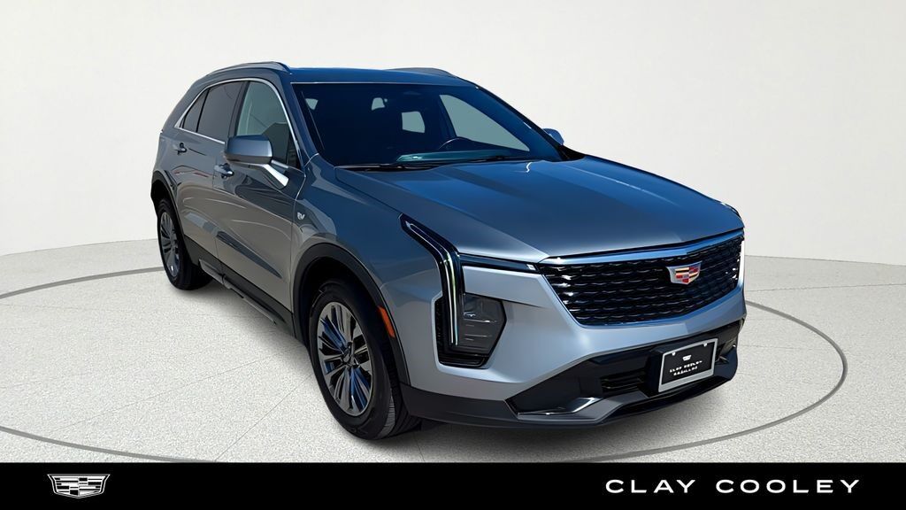 2024 Cadillac XT4 — photo 1 of 7
