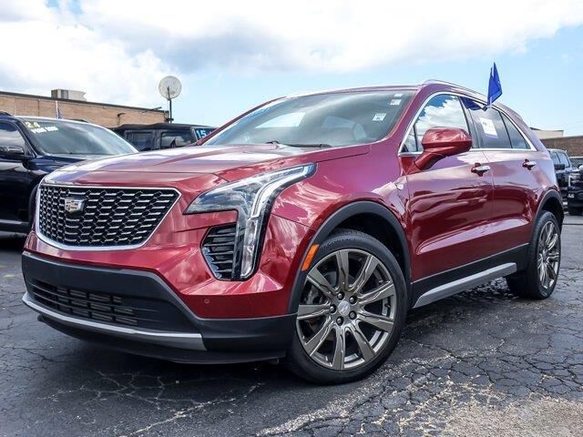 2019 Cadillac XT4 Premium Luxury — photo 1 of 13
