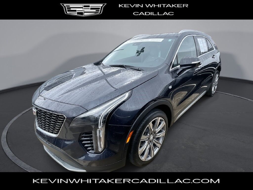 2023 Cadillac XT4 — photo 1 of 7
