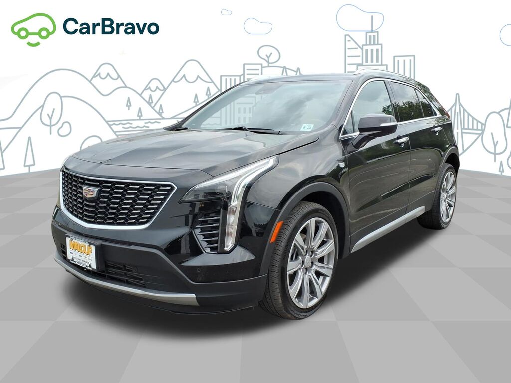 2023 Cadillac XT4 Premium Luxury — photo 1 of 6