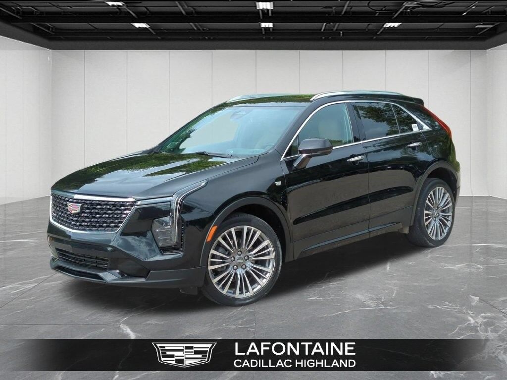2024 Cadillac XT4 — photo 1 of 7