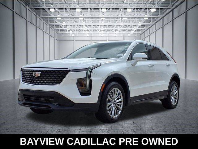 2024 Cadillac XT4 — photo 1 of 7