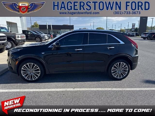 2024 Cadillac XT4 Premium Luxury