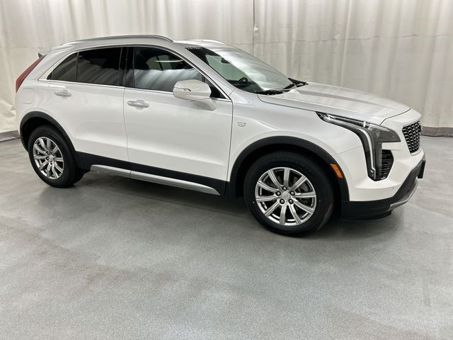 2023 Cadillac XT4 — photo 1 of 7