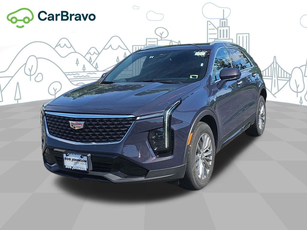 2025 Cadillac XT4 Premium Luxury — photo 1 of 6