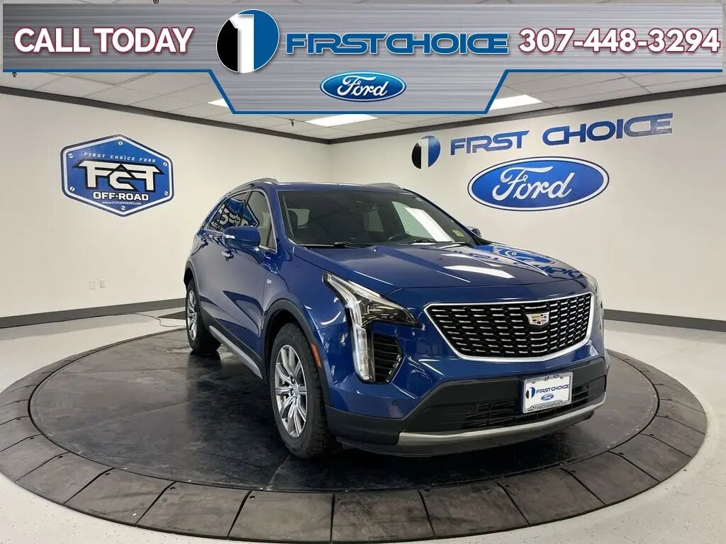 2022 Cadillac XT4 Premium Luxury — photo 1 of 13