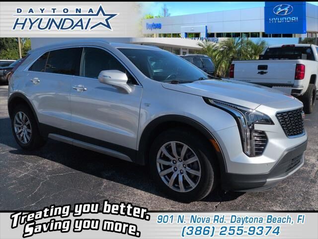 2022 Cadillac XT4 Premium Luxury