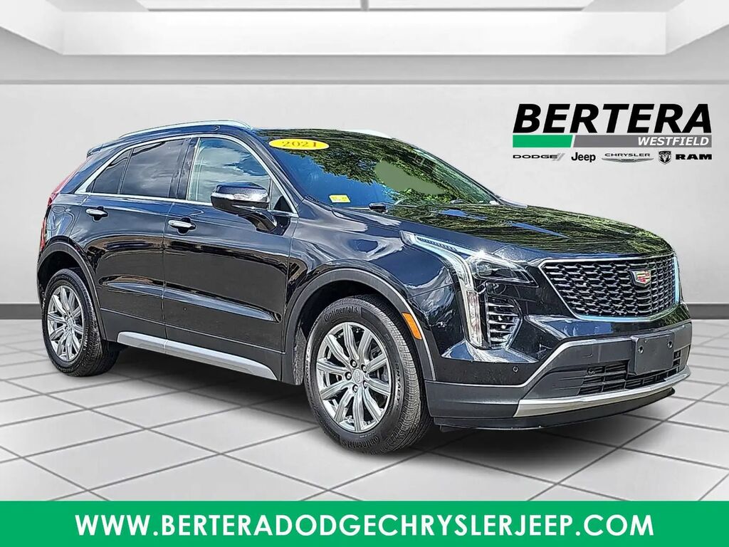 2021 Cadillac XT4 Premium Luxury — photo 1 of 13