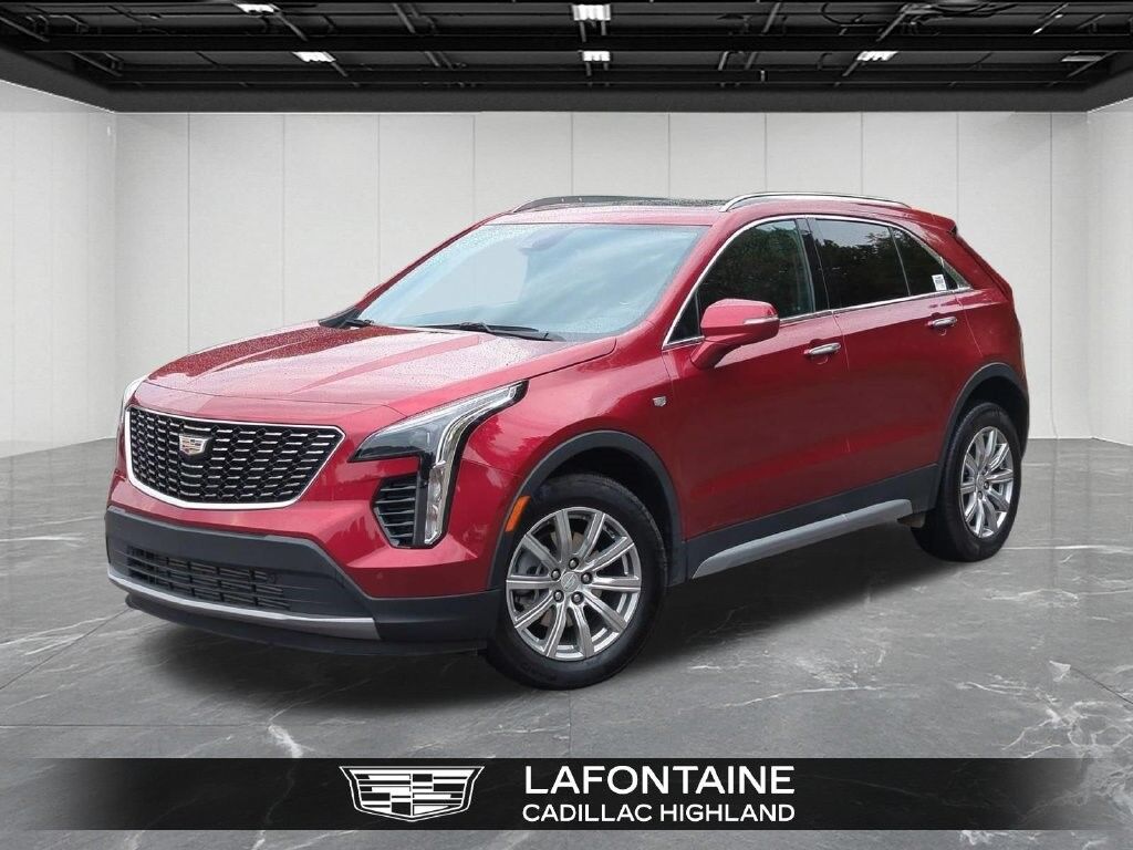 2023 Cadillac XT4 — photo 1 of 7