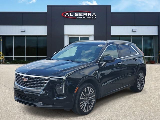 2024 Cadillac XT4 — photo 1 of 7