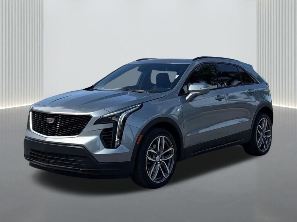 2023 Cadillac XT4 — photo 1 of 7