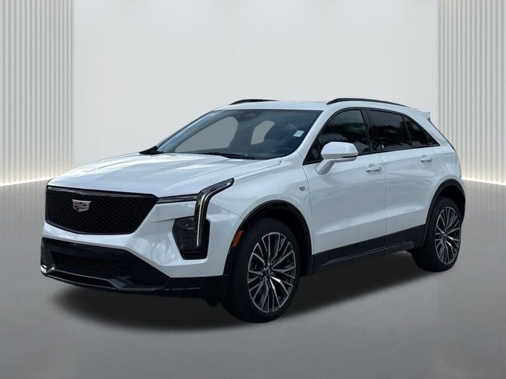 2024 Cadillac XT4 — photo 1 of 7