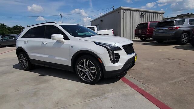 2022 Cadillac XT4 FWD Sport