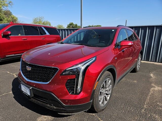 2023 Cadillac XT4 — photo 1 of 7