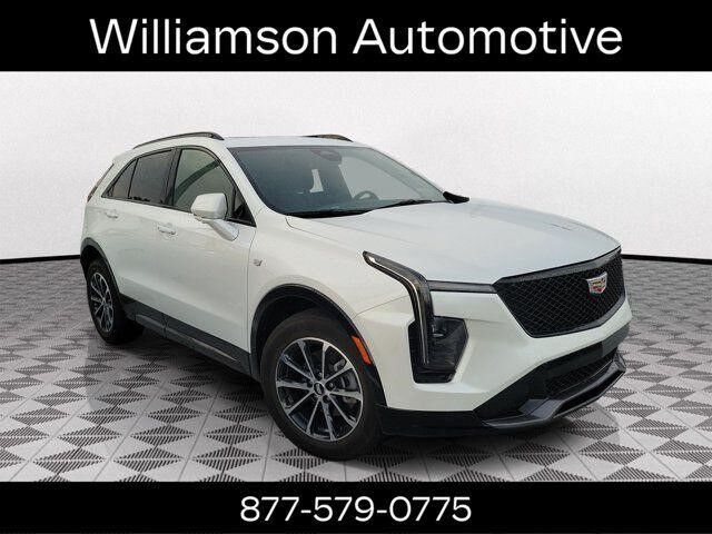 2024 Cadillac XT4 — photo 1 of 7