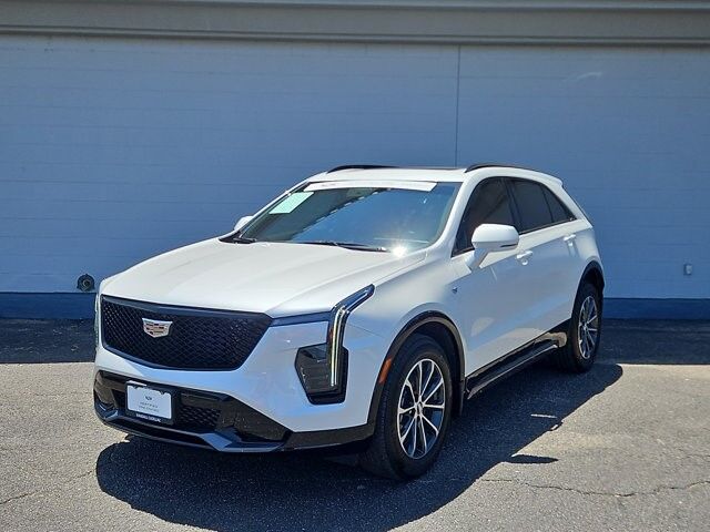 2024 Cadillac XT4 — photo 1 of 7