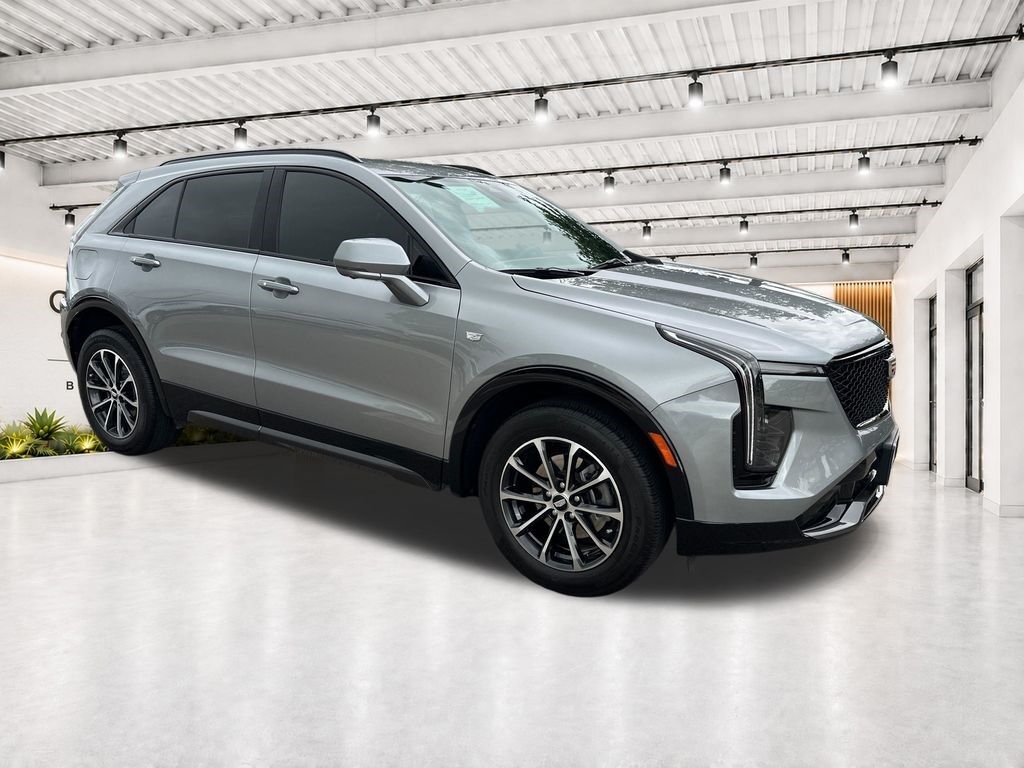 2025 Cadillac XT4 — photo 1 of 6