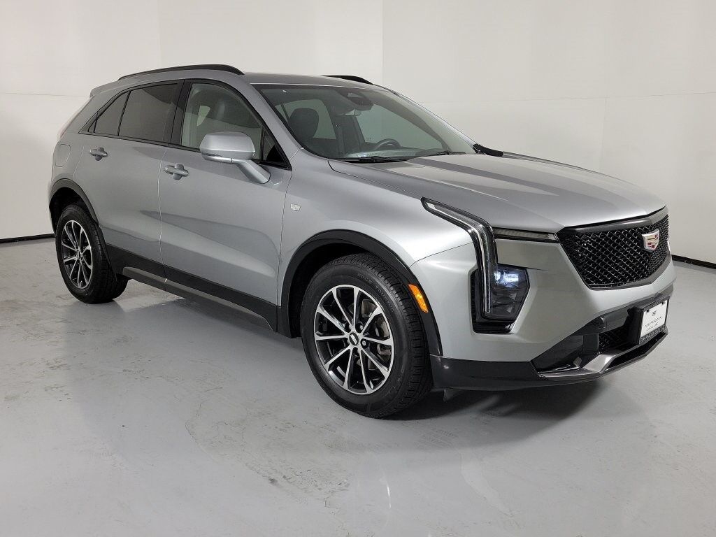 2024 Cadillac XT4 — photo 1 of 7