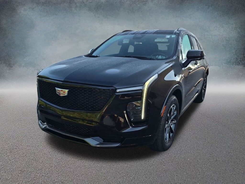 2024 Cadillac XT4 — photo 1 of 7