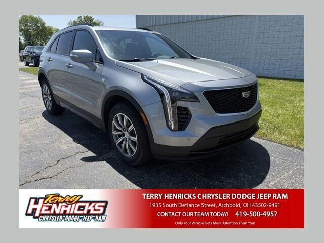 2023 Cadillac XT4 Sport — photo 1 of 13