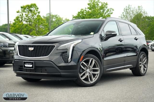 2022 Cadillac XT4 Sport — photo 1 of 39