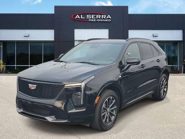 2025 Cadillac XT4 — photo 1 of 7