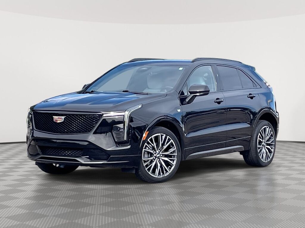 2024 Cadillac XT4 — photo 1 of 7