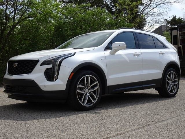 2023 Cadillac XT4 — photo 1 of 7