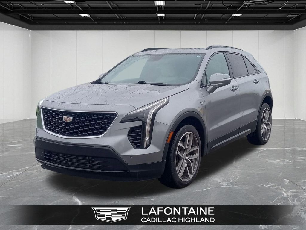 2023 Cadillac XT4 — photo 1 of 7