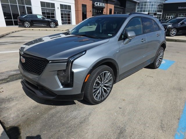 2024 Cadillac XT4 — photo 1 of 7