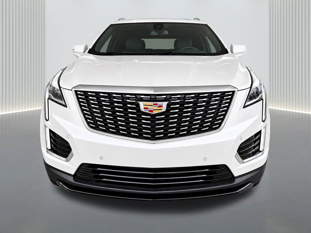 2023 Cadillac XT5 — photo 1 of 7