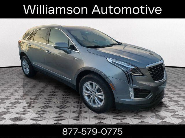 2023 Cadillac XT5 — photo 1 of 7