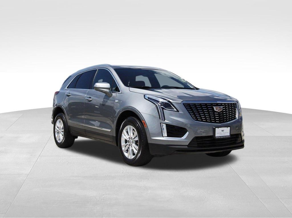 2023 Cadillac XT5 — photo 1 of 7