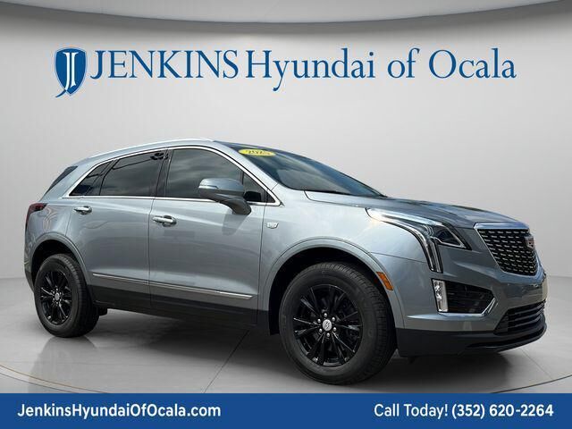 2025 Cadillac XT5 Luxury — photo 1 of 51