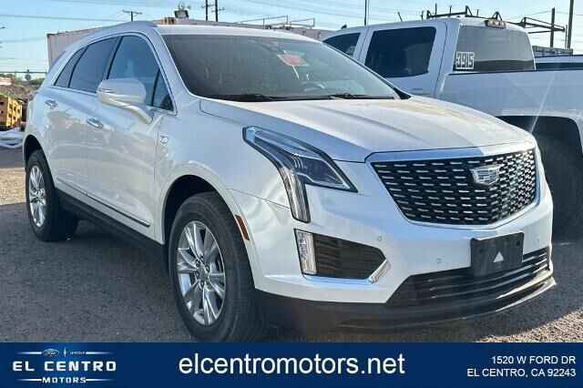 2024 Cadillac XT5 Luxury — photo 1 of 18