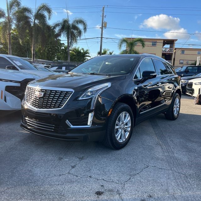 2026 Cadillac XT5 — photo 1 of 7