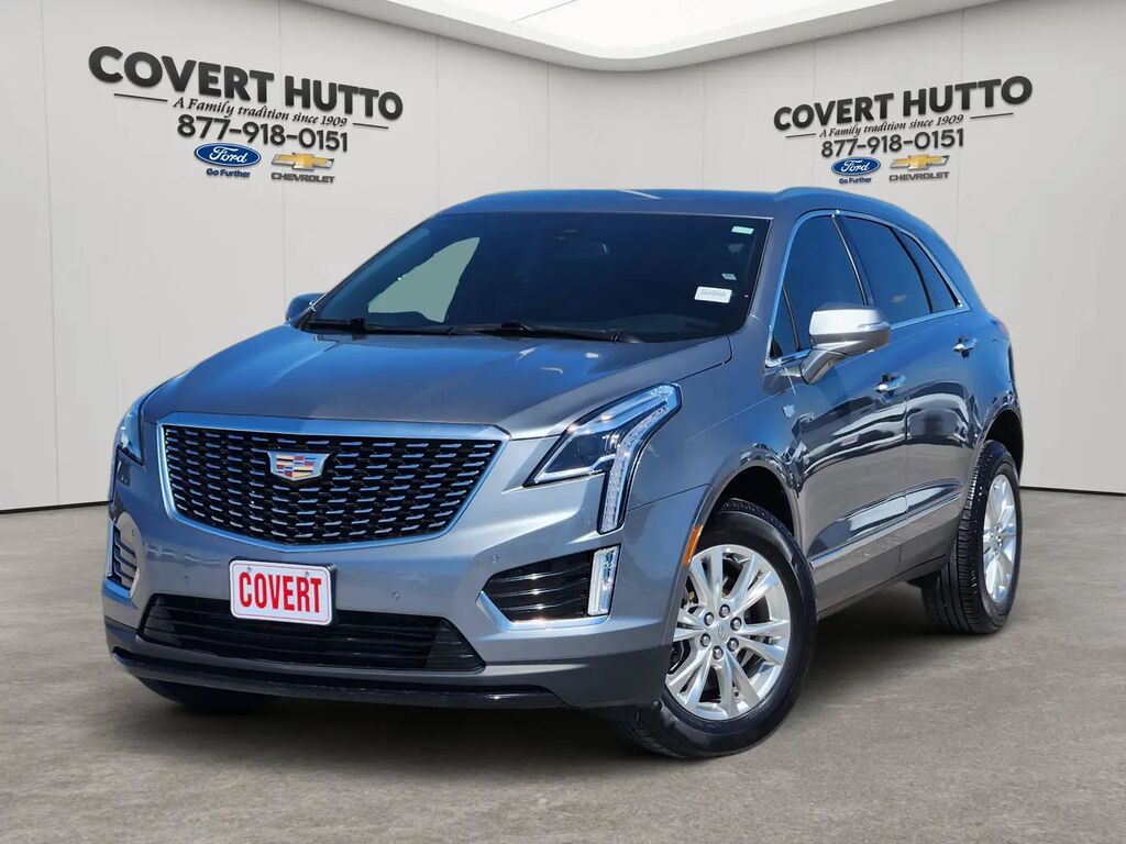 2022 Cadillac XT5 Luxury — photo 1 of 13