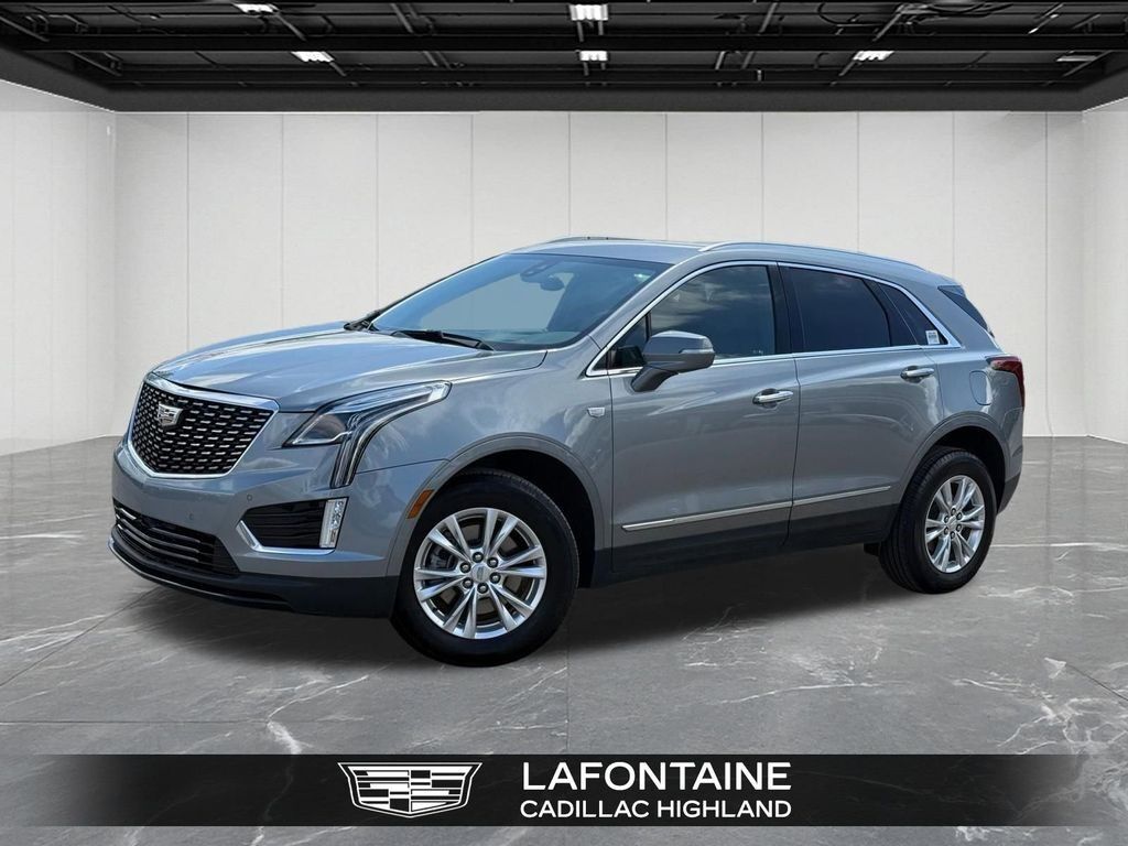 2023 Cadillac XT5 — photo 1 of 7
