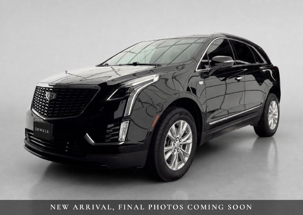 2024 Cadillac XT5 — photo 1 of 7